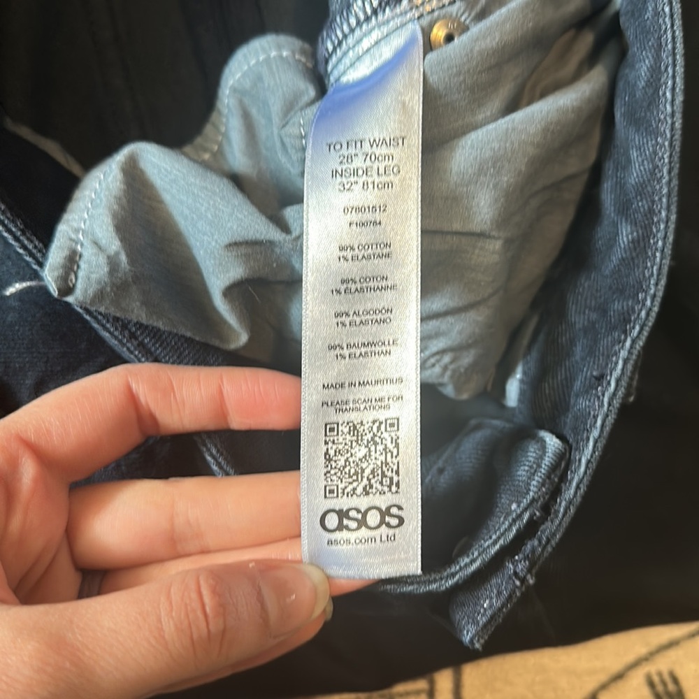 ASOS Ultra High Rise 28 - Picture 6 of 6